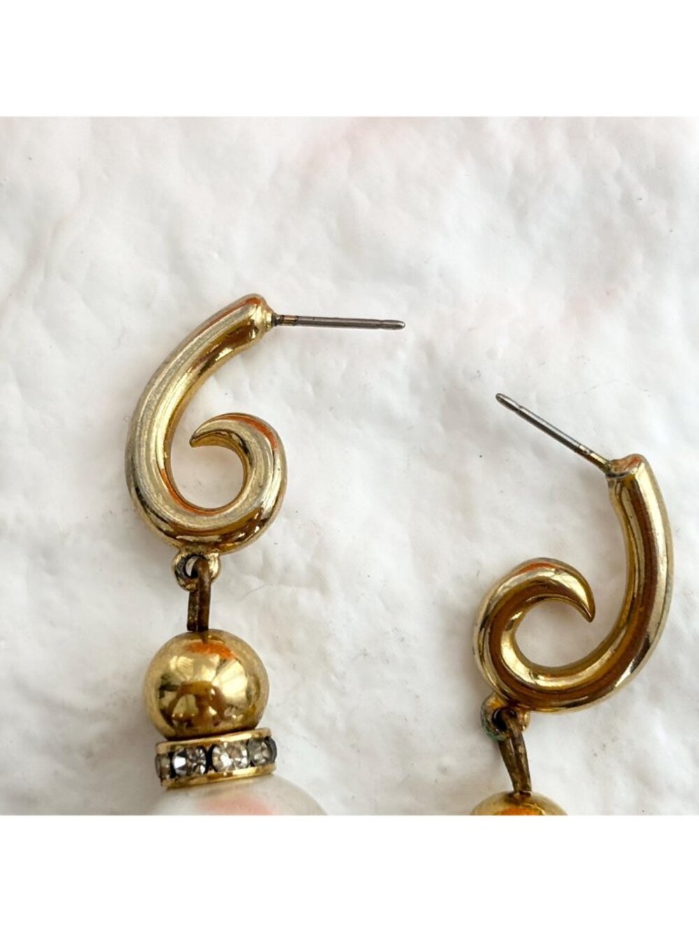 Faux Pearl Accented Rhinestone Swirly Gold Toned Vintage Dangle 80's Earrings - Picture 5 of 9